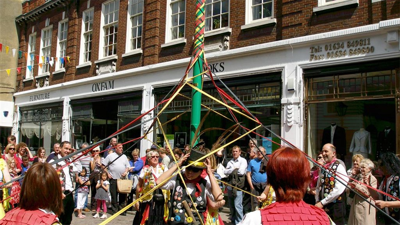 maypole dancing may day